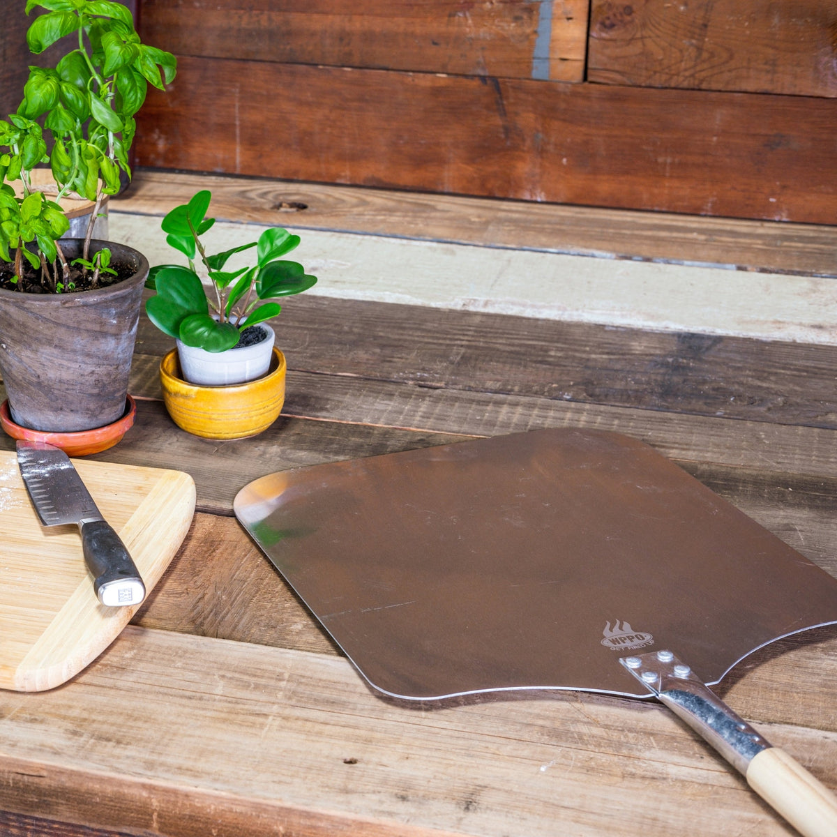 Traditional Aluminum Long Handle Pizza Peel – 16" × 40"