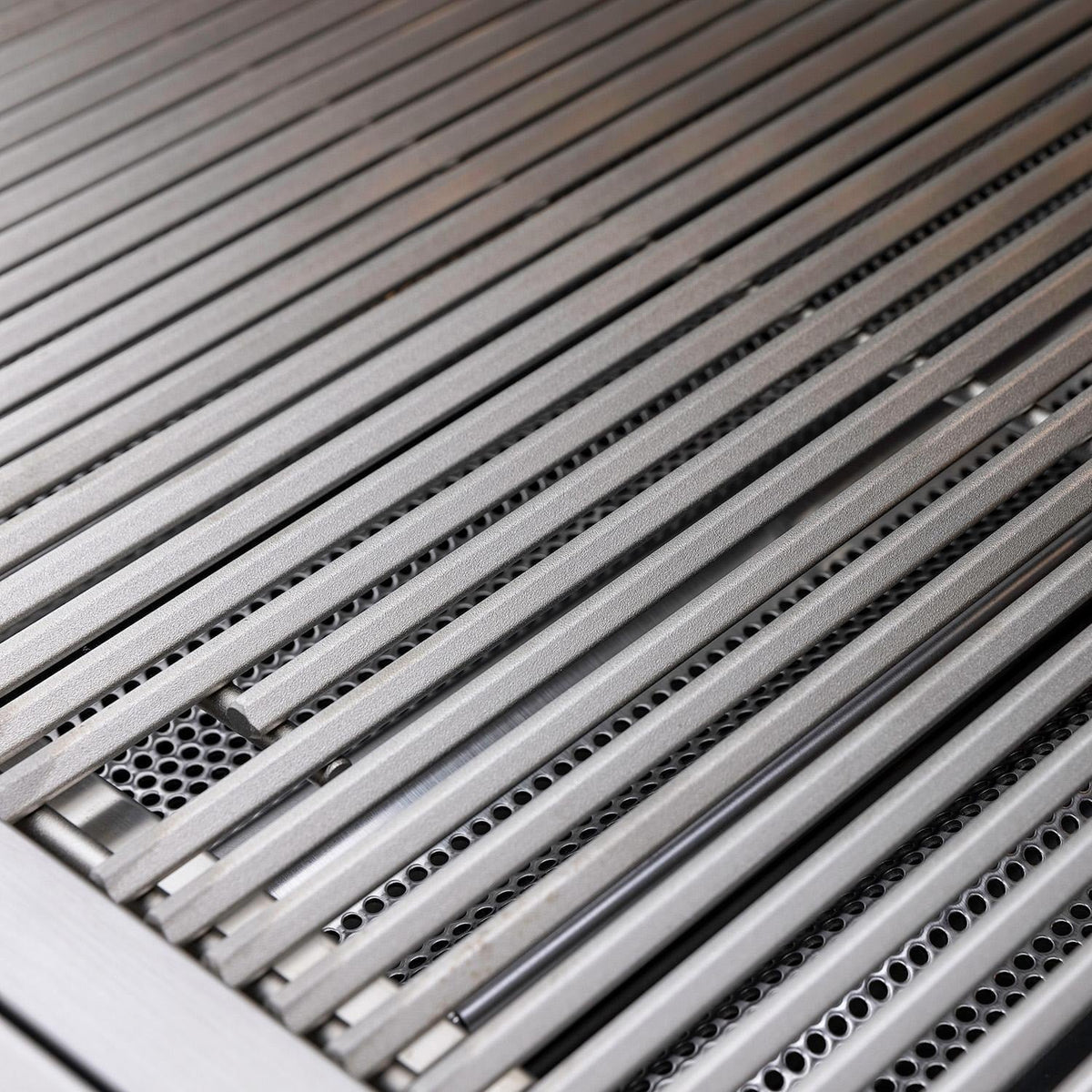Blaze LTE+ 40-Inch 5-Burner Built-In Gas Grill with Lift-Assist Hood & Rear Infrared Burner