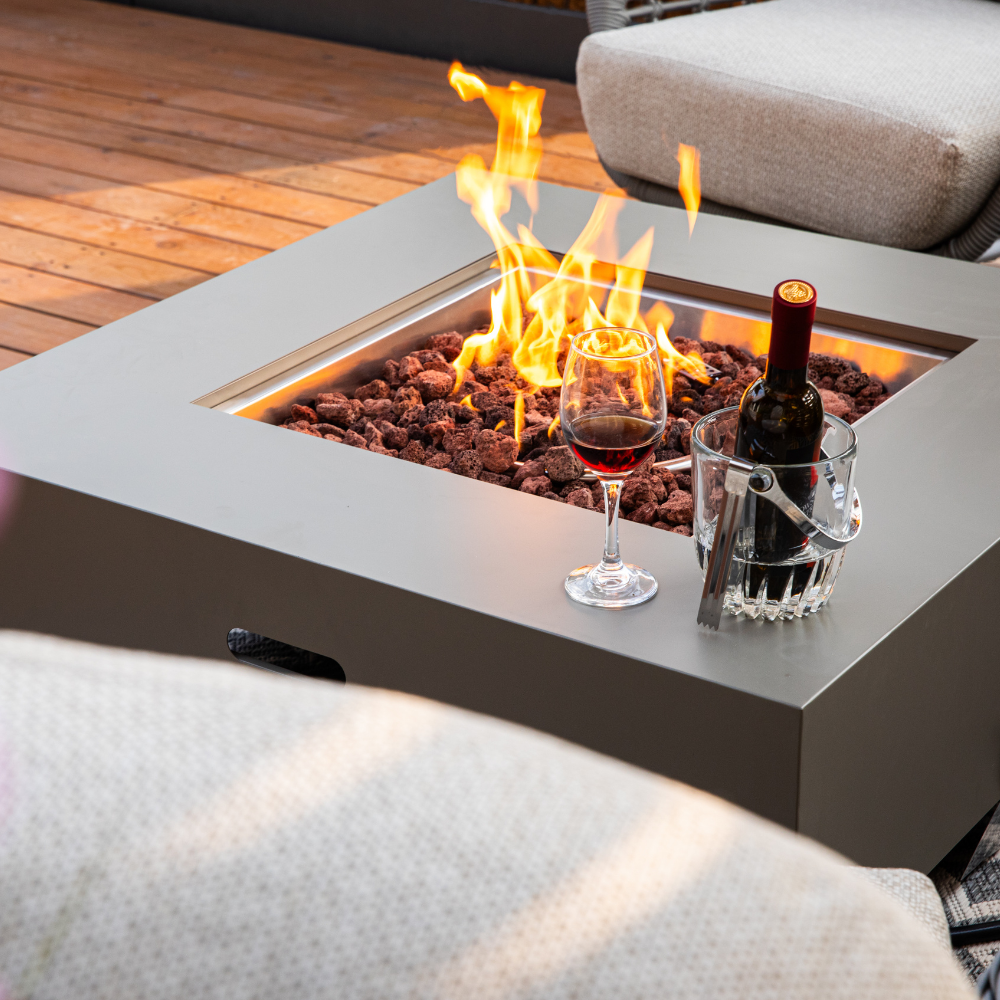 50,000 BTU Outdoor Propane Fit Pit Table with Natural Gas Conversion Kit included