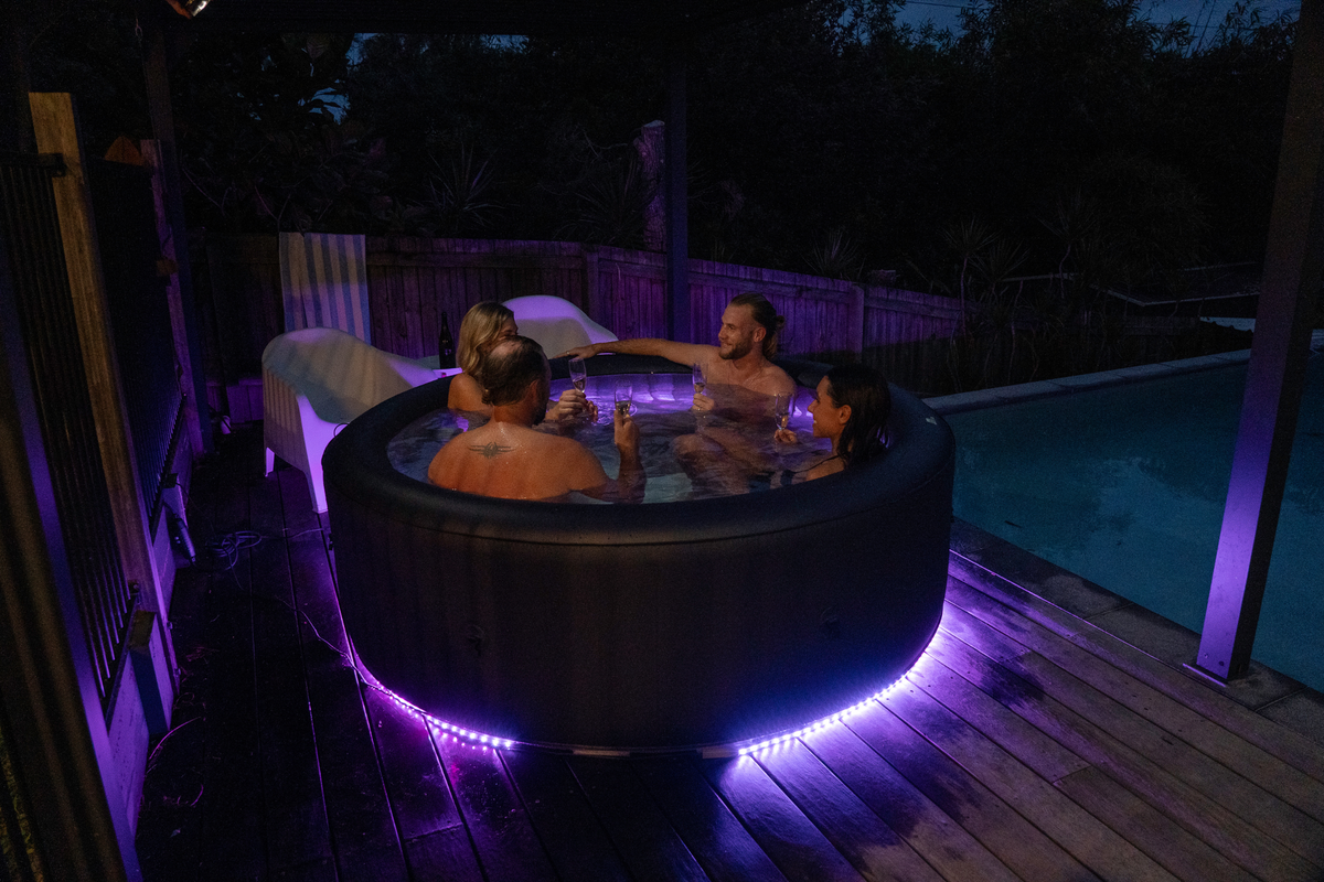 MSpa Aurora Urban Series 6-Person Inflatable Spa