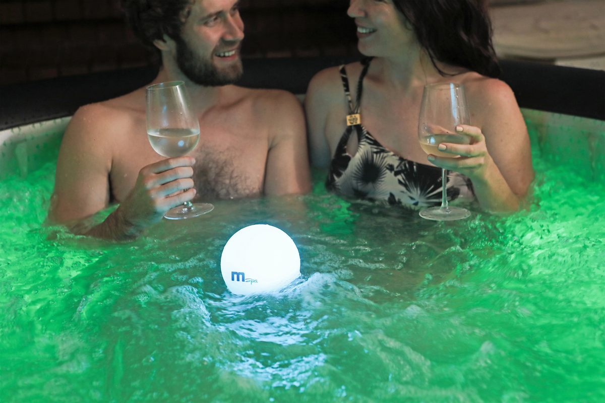MSpa Aurora Urban Series 6-Person Inflatable Spa