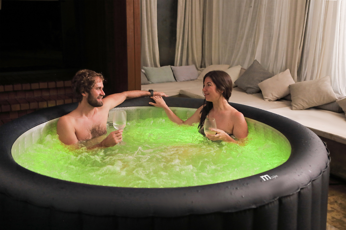 MSpa Aurora Urban Series 6-Person Inflatable Spa
