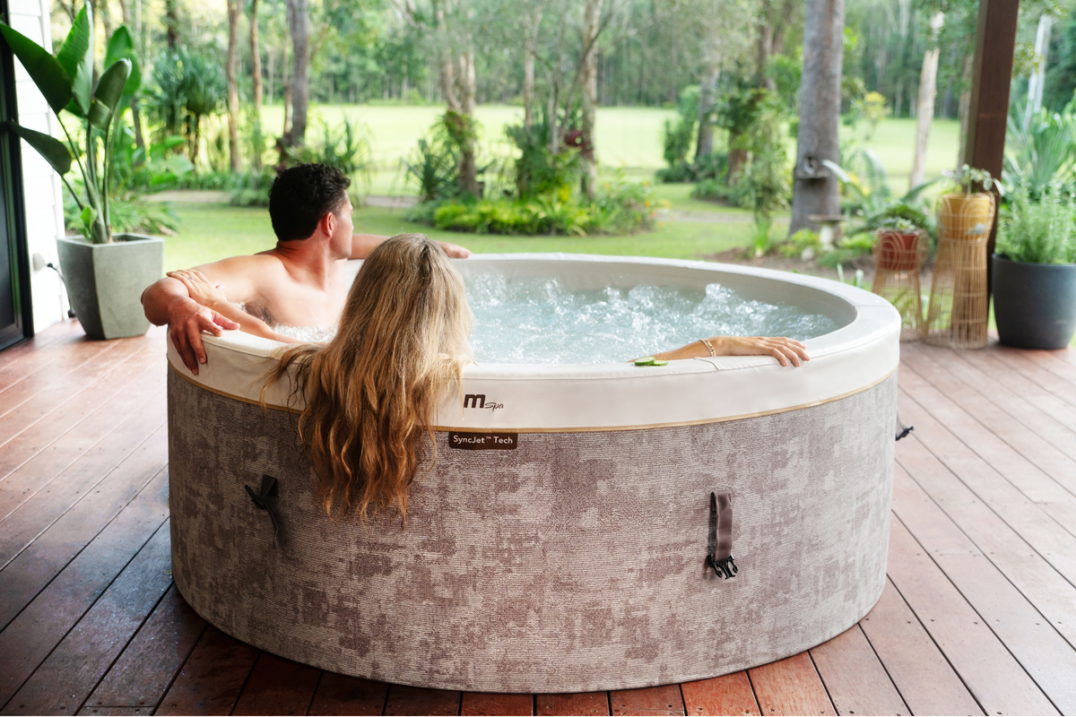 MSpa Cocoon Verto Series 6-Person Rigid Foam Spa