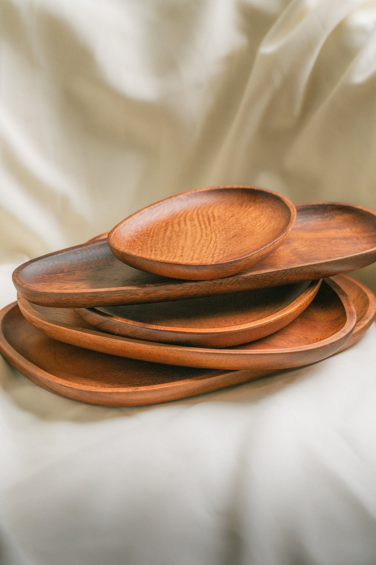 Set of 5 Organic Acacia Wood Serving Plates