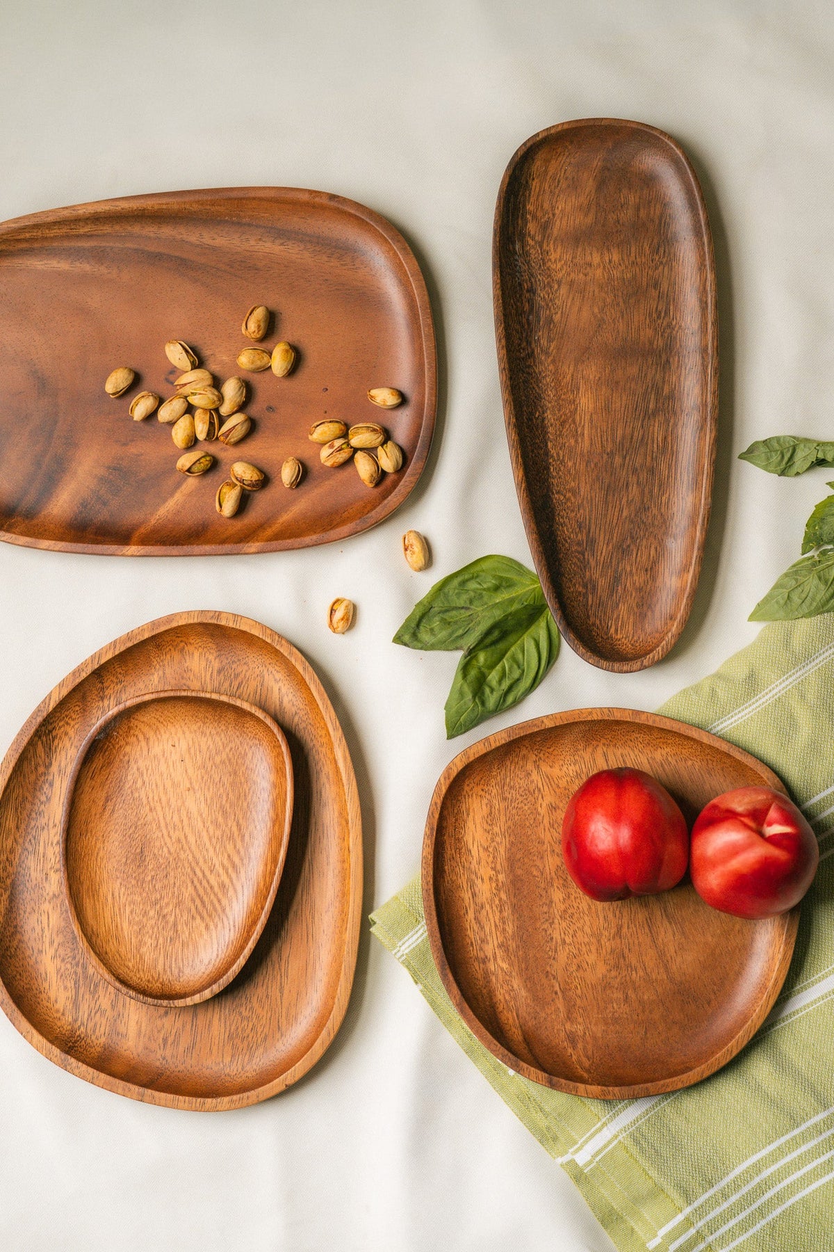 Set of 5 Organic Acacia Wood Serving Plates