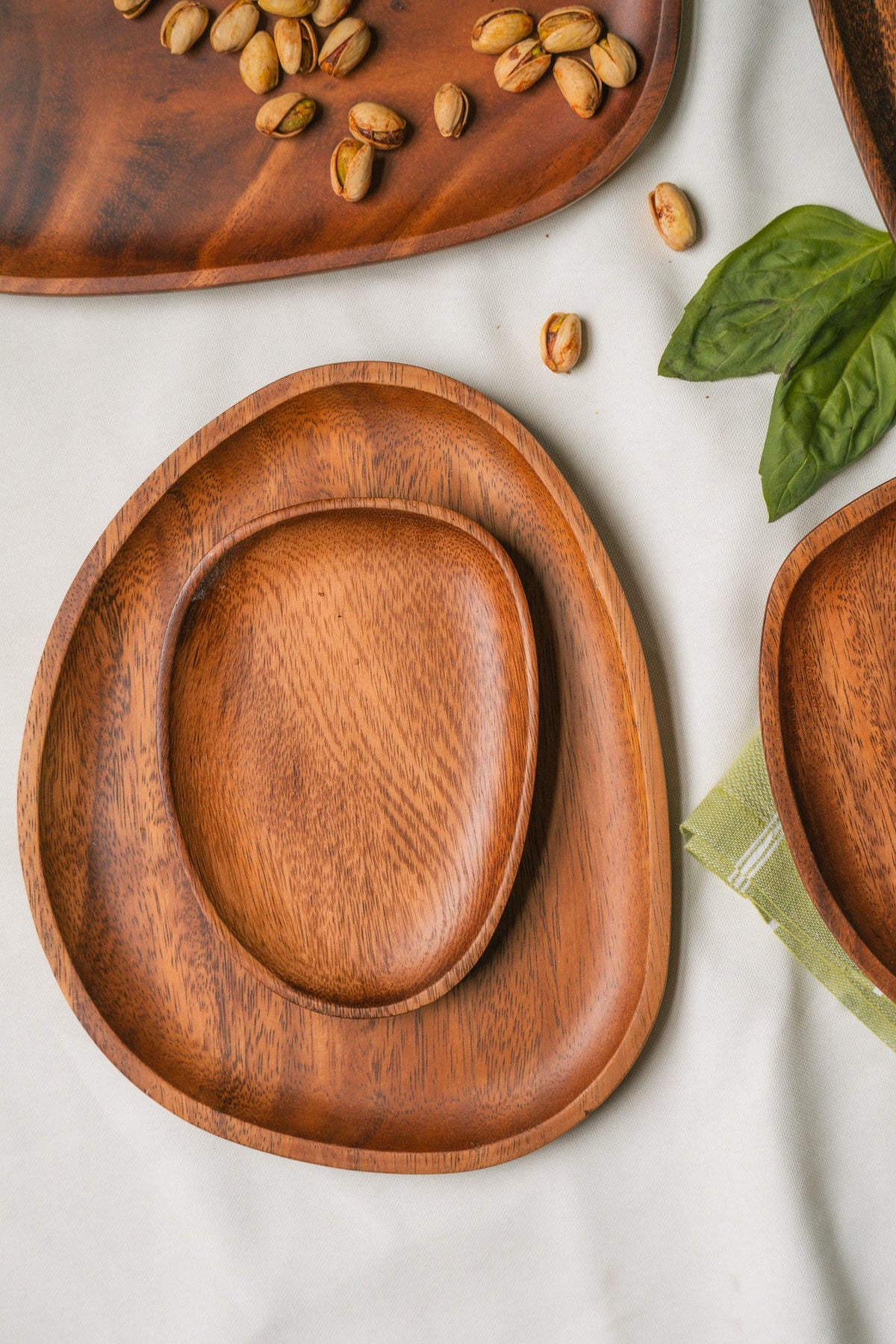 Set of 5 Organic Acacia Wood Serving Plates