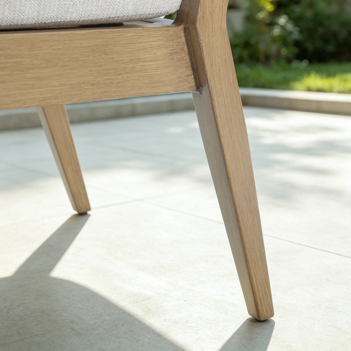 Alcudia Rectangular Patio Dining Table with 6 Classic Stationary Armchairs