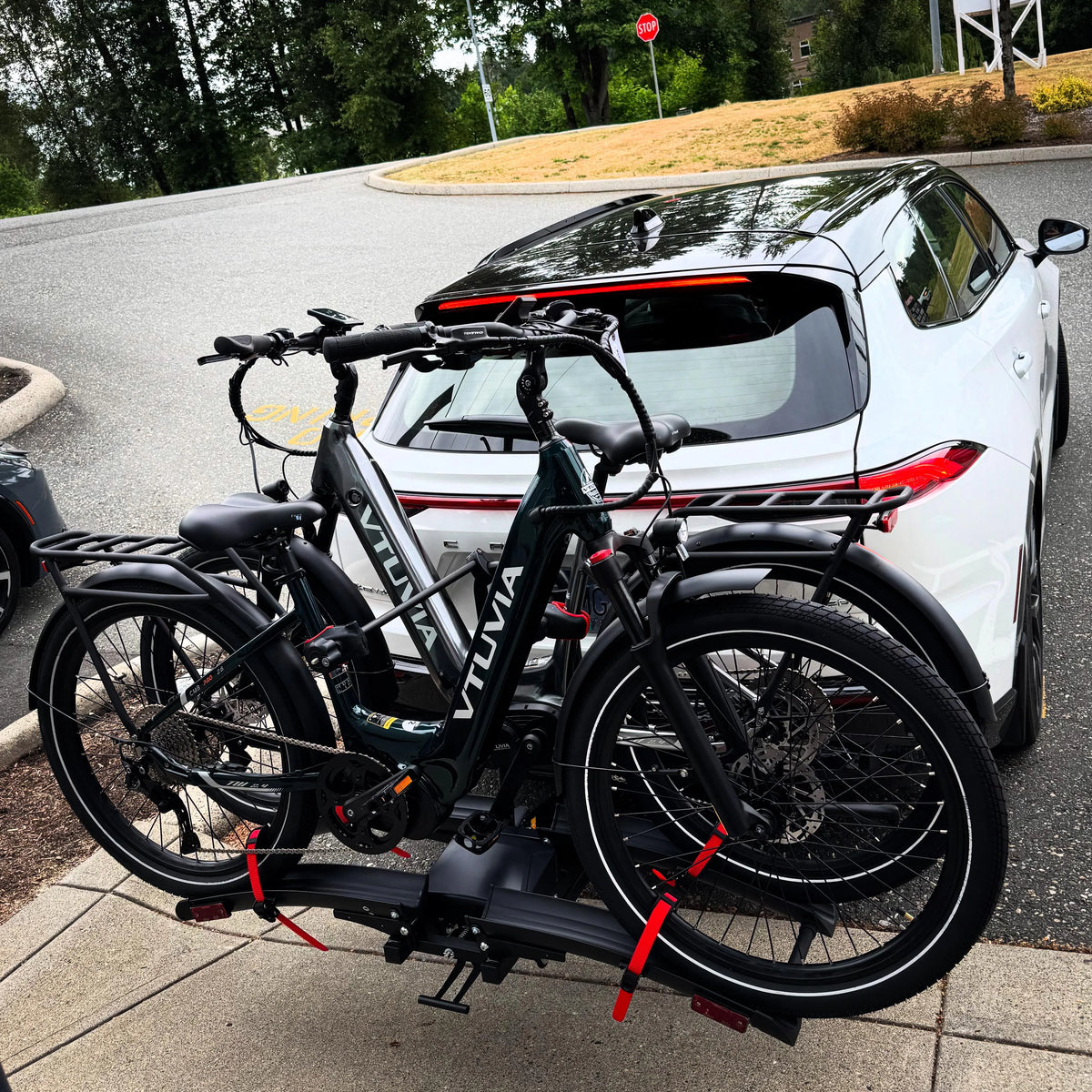 VTUVIA CMB 8-Speed 500W Mid-Drive Step-Through Electric Commuter Bike