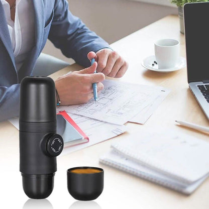 Manually Operated Portable Espresso Coffee Maker – 8 Bar